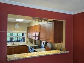 5242 NE 6th Ave, Building D 27 D 27, Oakland Park FL 33334