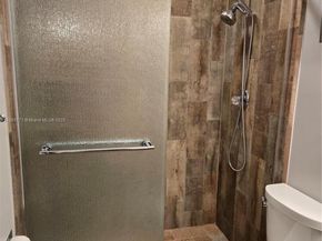 5242 NE 6th Ave, Building D 27 D 27, Oakland Park FL 33334