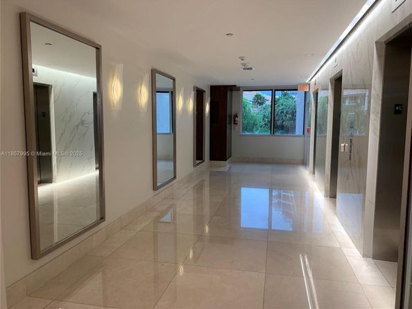 540 Brickell Key Dr 818, Miami FL 33131