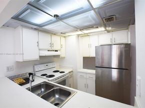 540 Brickell Key Dr 818, Miami FL 33131