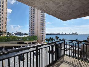540 Brickell Key Dr 818, Miami FL 33131