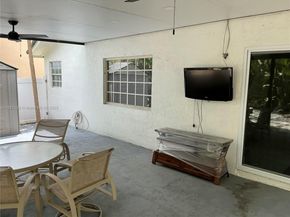 651 SW 176 Ave, Pembroke Pines FL 33029