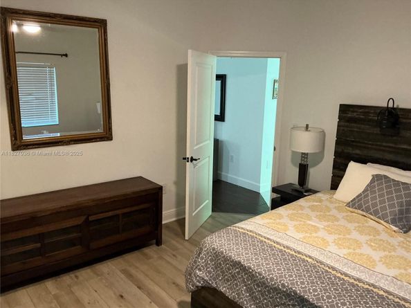 651 SW 176 Ave, Pembroke Pines FL 33029