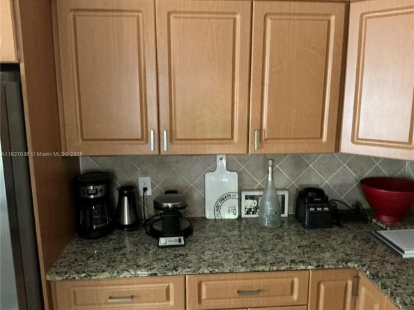 651 SW 176 Ave, Pembroke Pines FL 33029