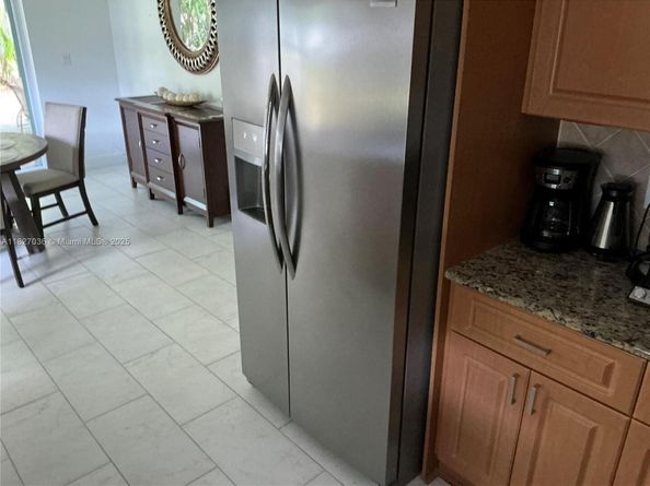 651 SW 176 Ave, Pembroke Pines FL 33029