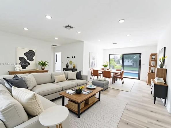 5700 SW 56th St, Davie FL 33314