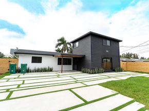 5700 SW 56th St, Davie FL 33314