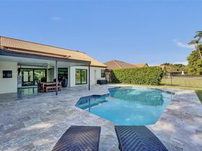 3071 Perriwinkle Cir, Davie FL 33328