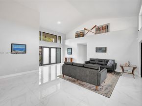 3071 Perriwinkle Cir, Davie FL 33328