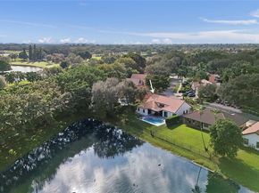 3071 Perriwinkle Cir, Davie FL 33328