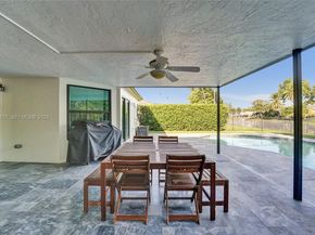 3071 Perriwinkle Cir, Davie FL 33328