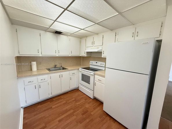 151 SW 135th Ter 212T, Pembroke Pines FL 33027