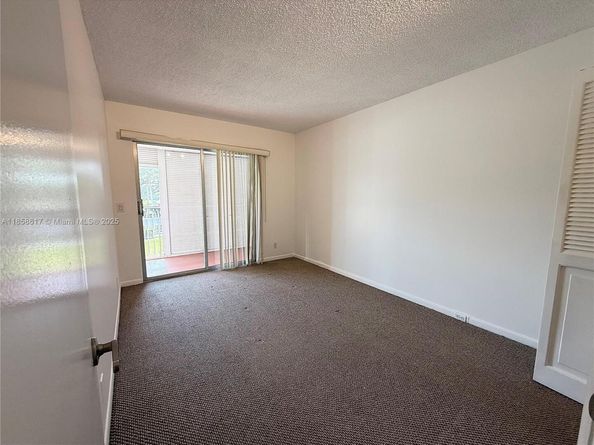 151 SW 135th Ter 212T, Pembroke Pines FL 33027