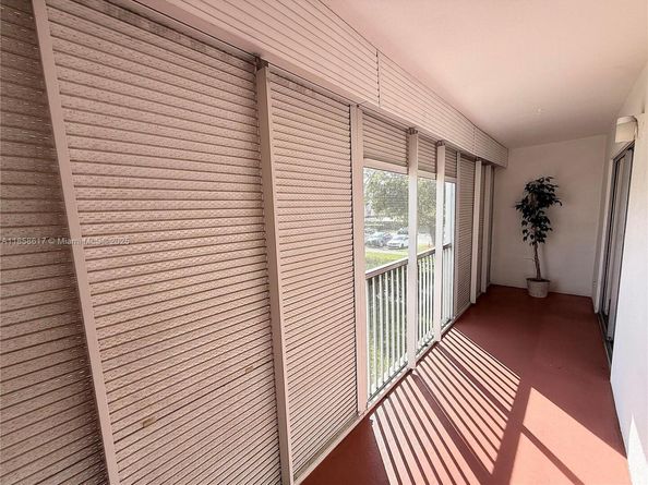 151 SW 135th Ter 212T, Pembroke Pines FL 33027