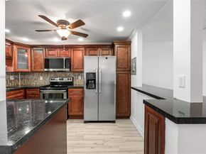 711 S Hollybrook Dr 209, Pembroke Pines FL 33025