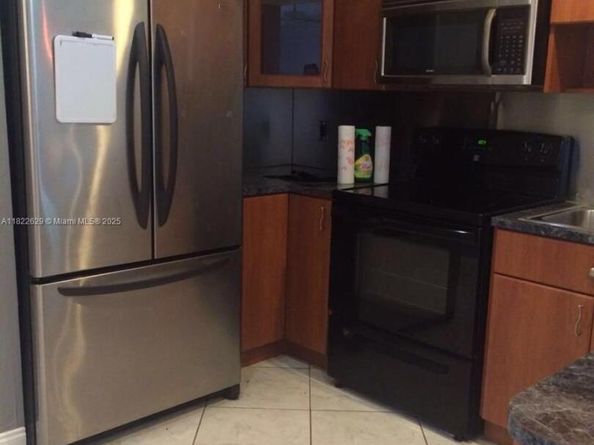 3642 NE 171st St 208, North Miami Beach FL 33160