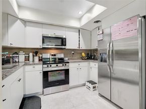 2470-2472 NE 182nd Ter, North Miami Beach FL 33160