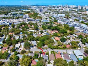 2470-2472 NE 182nd Ter, North Miami Beach FL 33160