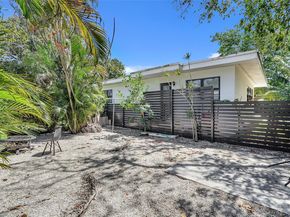 2470-2472 NE 182nd Ter, North Miami Beach FL 33160