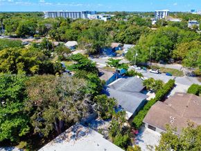 2470-2472 NE 182nd Ter, North Miami Beach FL 33160