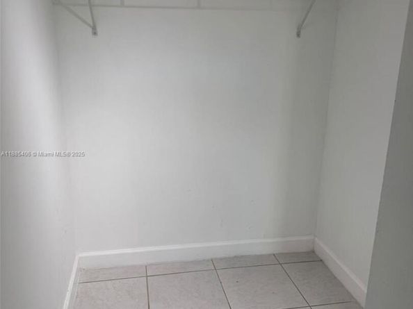 7830 Dickens Ave 203, Miami Beach FL 33141