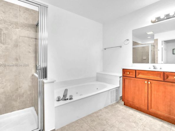 9741 Darlington Pl, Cooper City FL 33328