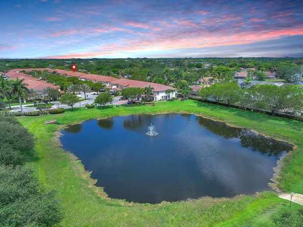 9741 Darlington Pl, Cooper City FL 33328