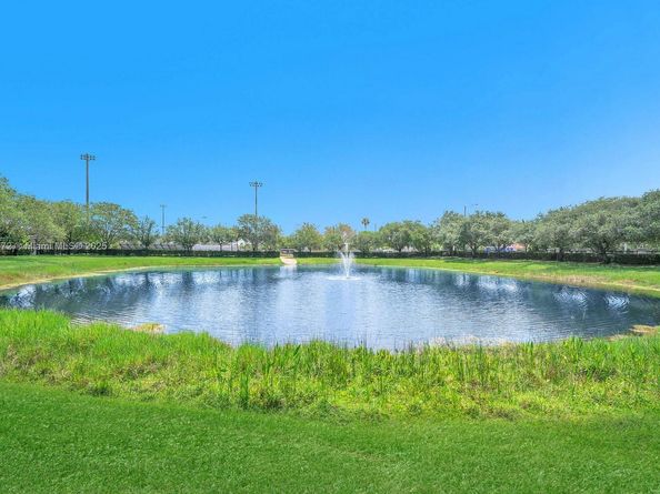 9741 Darlington Pl, Cooper City FL 33328