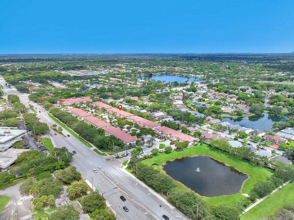 9741 Darlington Pl, Cooper City FL 33328