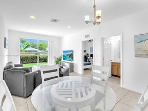 9741 Darlington Pl, Cooper City FL 33328