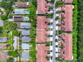 9741 Darlington Pl, Cooper City FL 33328