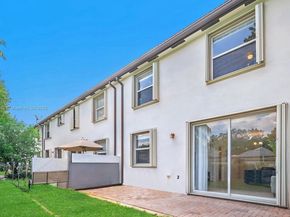 9741 Darlington Pl, Cooper City FL 33328