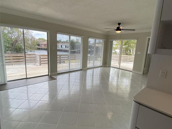 1601 N 29th Ave, Hollywood FL 33020
