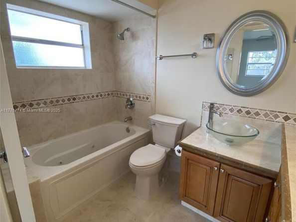 1601 N 29th Ave, Hollywood FL 33020