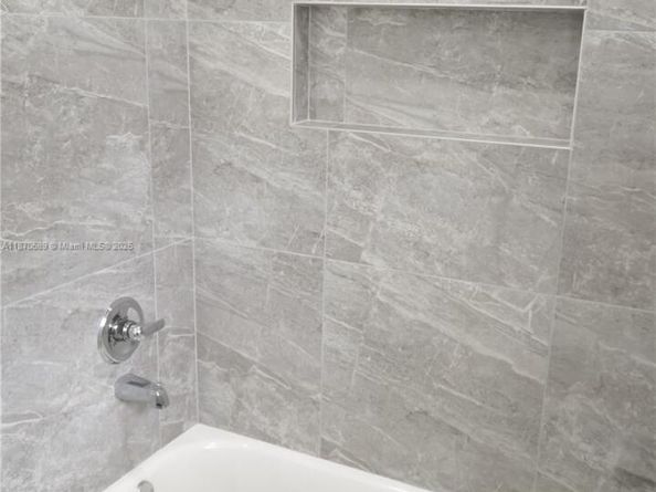 1600 N 74th Ter, Hollywood FL 33024