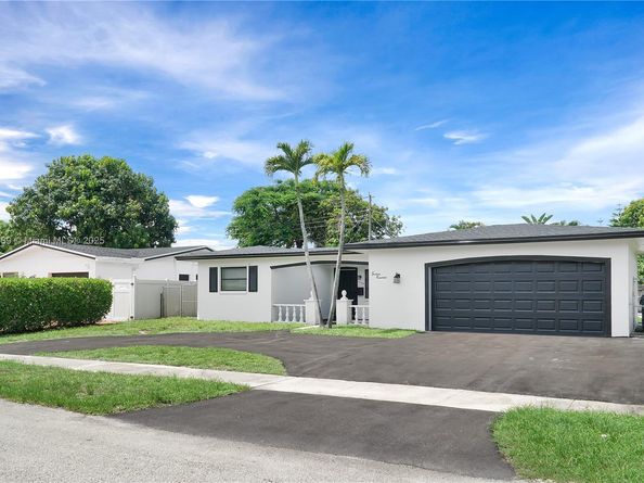1600 N 74th Ter, Hollywood FL 33024