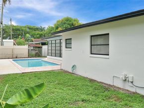 1600 N 74th Ter, Hollywood FL 33024
