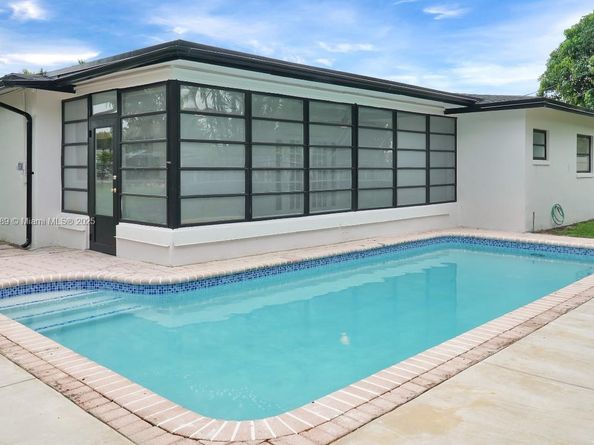 1600 N 74th Ter, Hollywood FL 33024