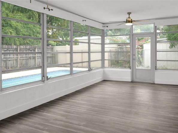 1600 N 74th Ter, Hollywood FL 33024