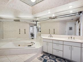 2800 Island Blvd 702, Aventura FL 33160