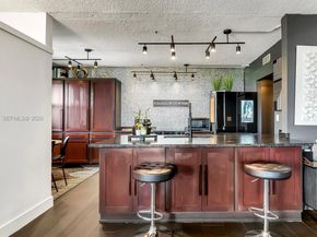 3800 Hillcrest Dr 401, Hollywood FL 33021