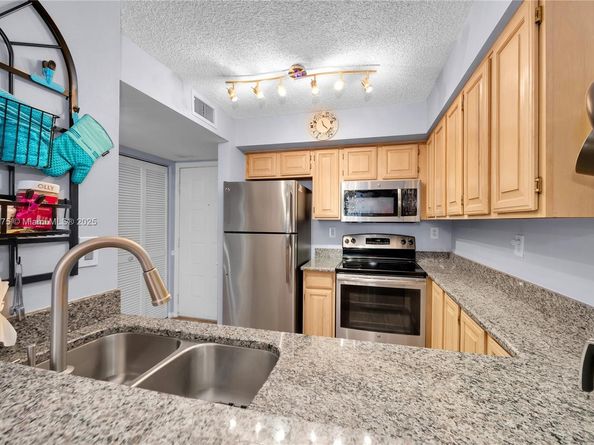 1280 S Alhambra Cir 1207, Coral Gables FL 33146