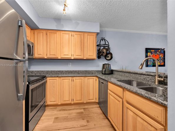 1280 S Alhambra Cir 1207, Coral Gables FL 33146
