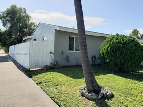 804 N 20th Ct, Hollywood FL 33020