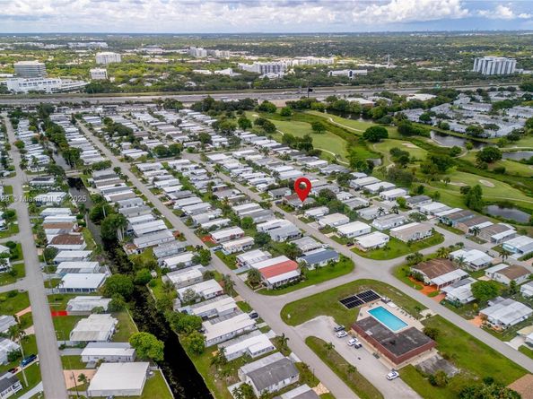 1890 SW 83rd Ter, Davie FL 33324