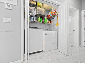 1890 SW 83rd Ter, Davie FL 33324