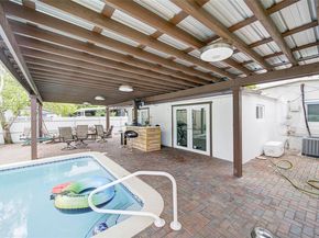1070 NW 132nd St, North Miami FL 33168