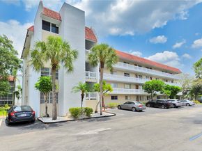 3571 Inverrary Dr 202, Lauderhill FL 33319