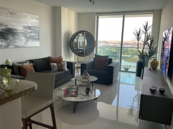 2681 N Flamingo Rd 1607S, Sunrise FL 33323