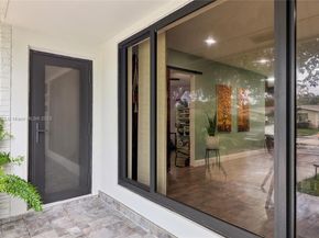 Undisclosed Address #A11876423, Hollywood FL 33021